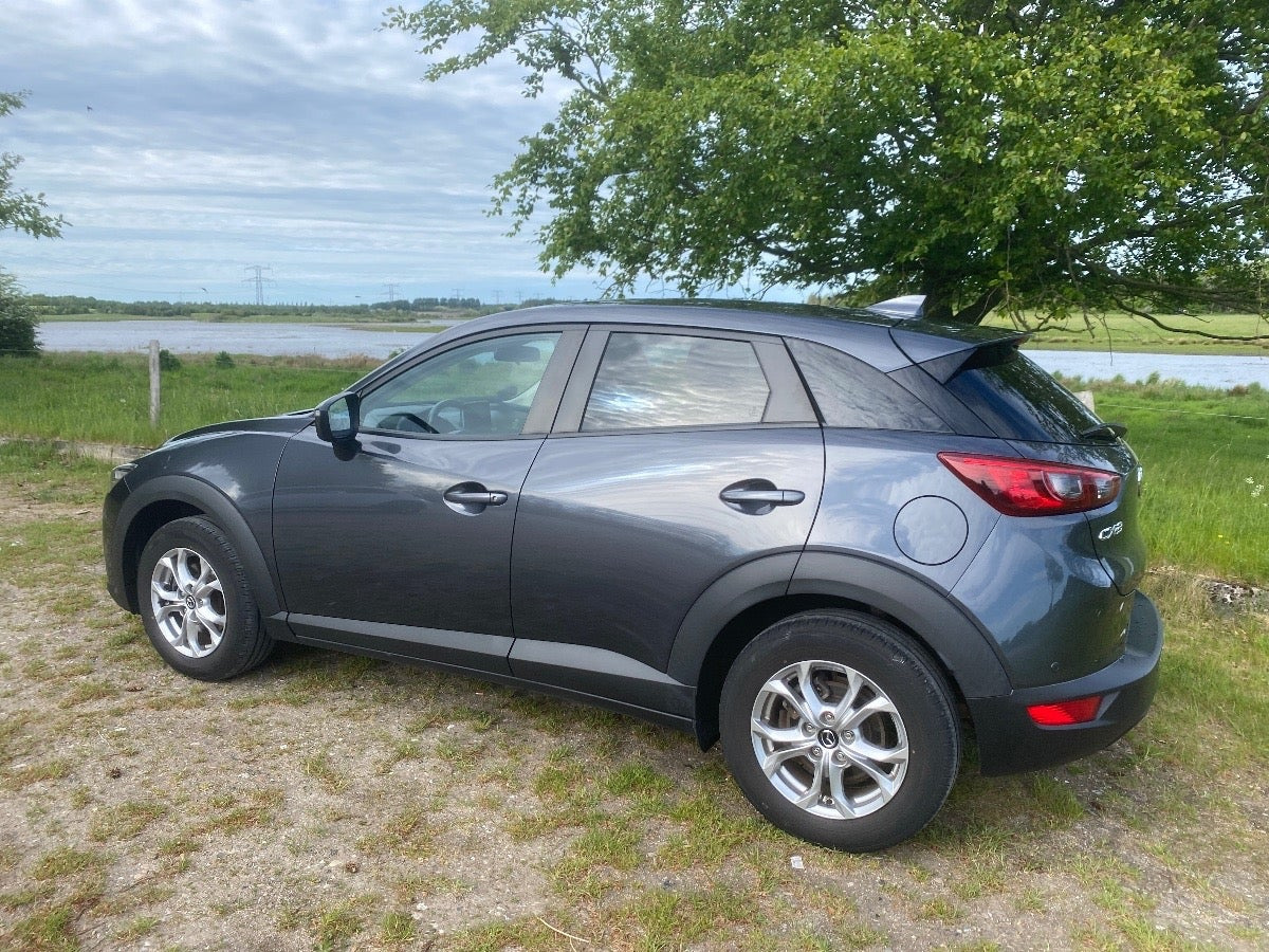 Grå Mazda CX-3 fra 2015