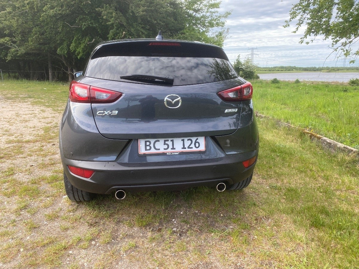 Grå Mazda CX-3 fra 2015
