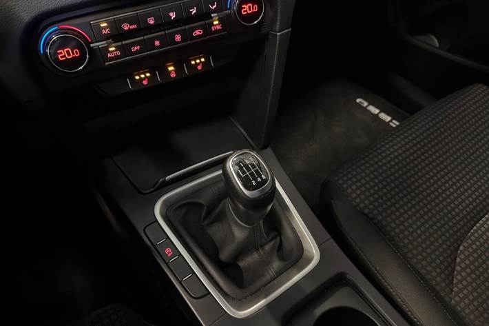 Sort Kia Ceed fra 2020