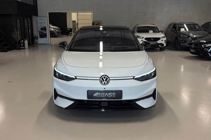 Hvid VW ID.7 fra 2024