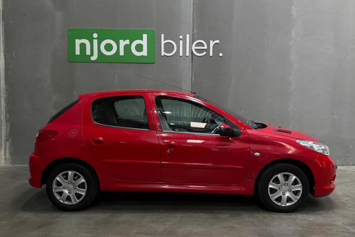 undefined Peugeot 206+ fra 2009