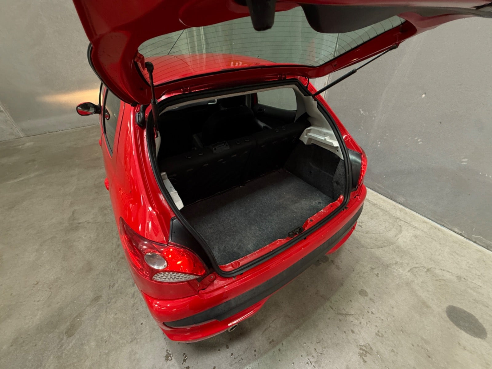 undefined Peugeot 206+ fra 2009