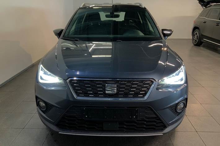 Grå Seat Arona fra 2020
