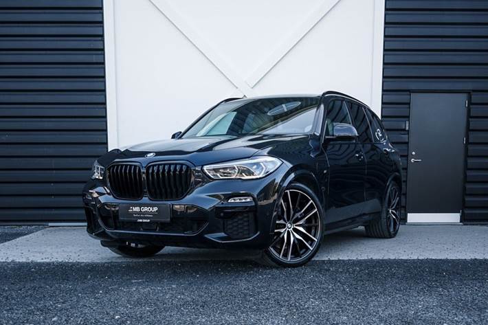 Sort BMW X5 fra 2020