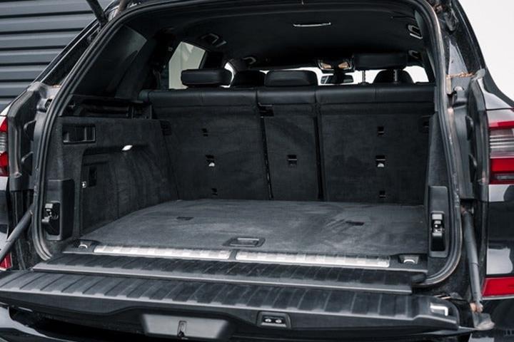 Sort BMW X5 fra 2020