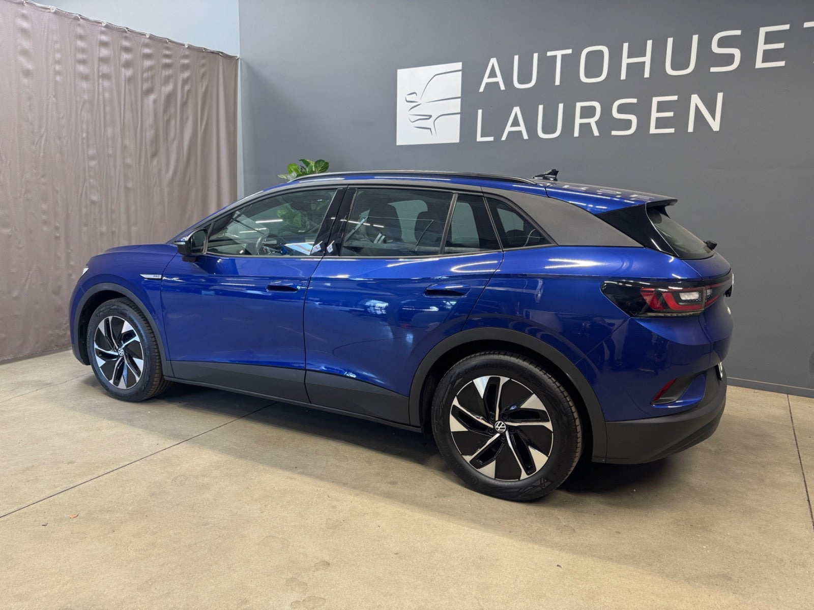 Blå VW ID.4 fra 2021