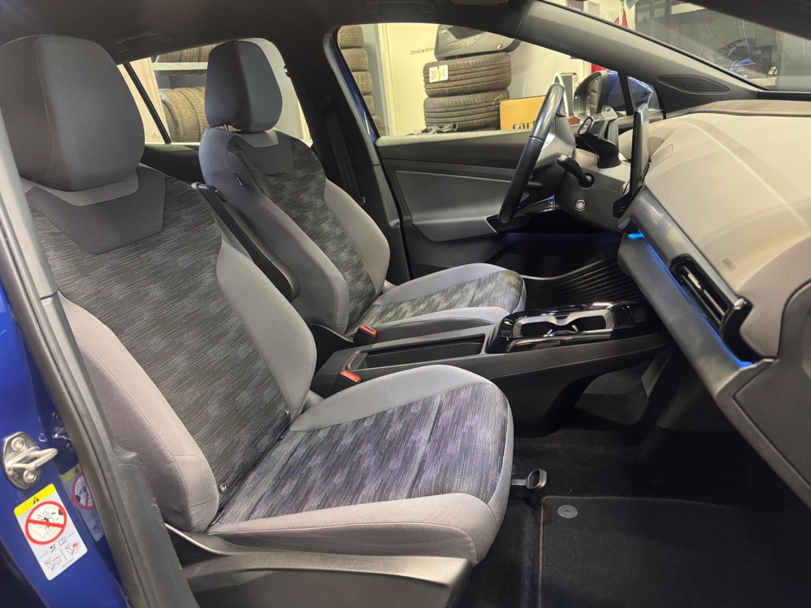 Blå VW ID.4 fra 2021