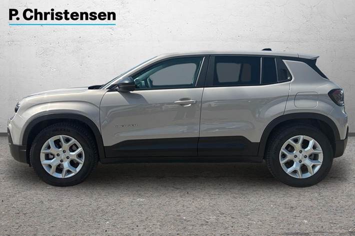 Beige Jeep Avenger fra 2024