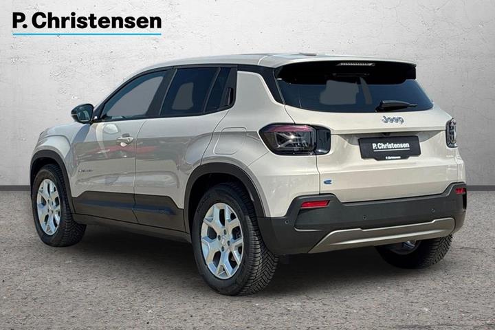 Beige Jeep Avenger fra 2024