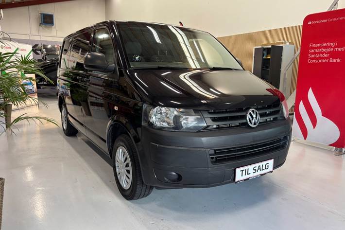 Sort VW Transporter fra 2015