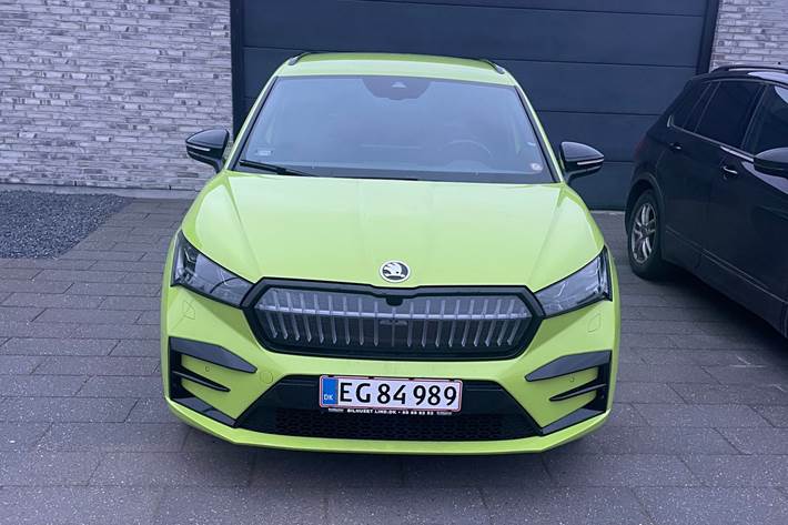 Grøn Skoda Enyaq fra 2023