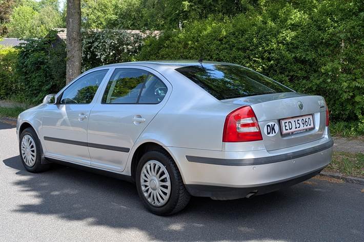 Sølv Skoda Octavia fra 2008