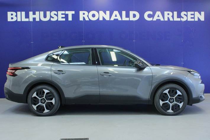 Grå Citroën ë-C4 X fra 2025