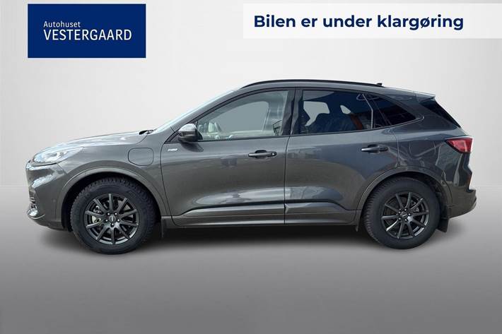 Grå Ford Kuga fra 2021
