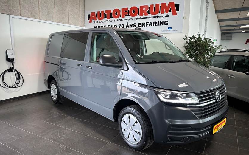 VW Transporter 2,0 TDi 150 Kassevogn DSG kort