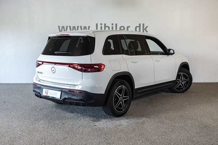 Hvid Mercedes EQB250+ fra 2024