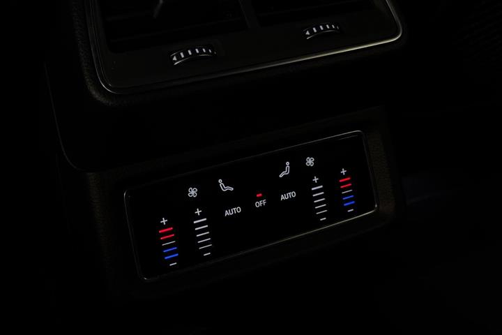 Sort Audi e-tron fra 2022