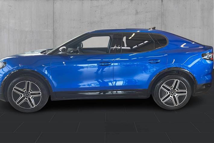Blå Ford Capri fra 2025