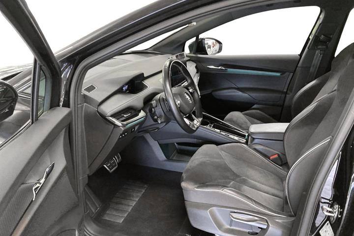 Sort Skoda Enyaq fra 2023
