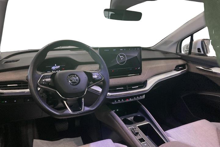 Hvid Skoda Enyaq fra 2022