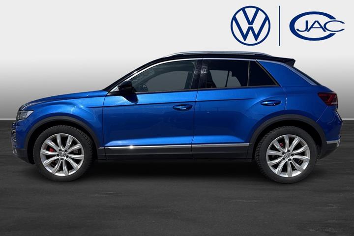 Blå VW T-Roc fra 2018