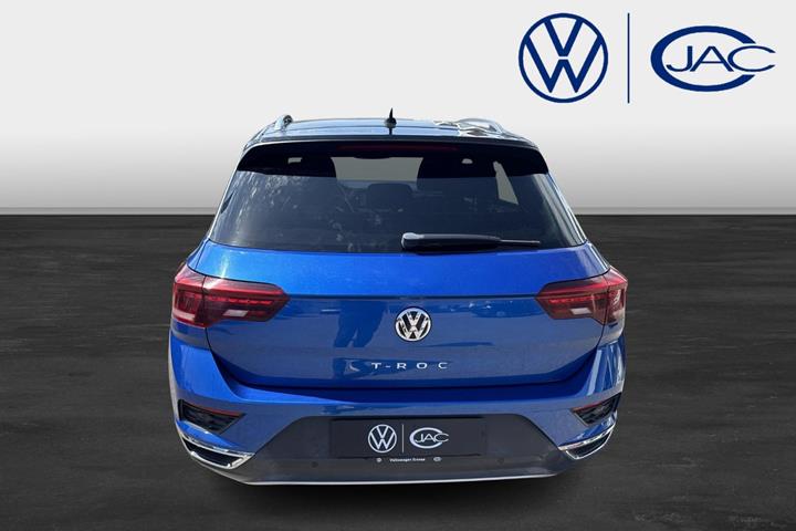 Blå VW T-Roc fra 2018