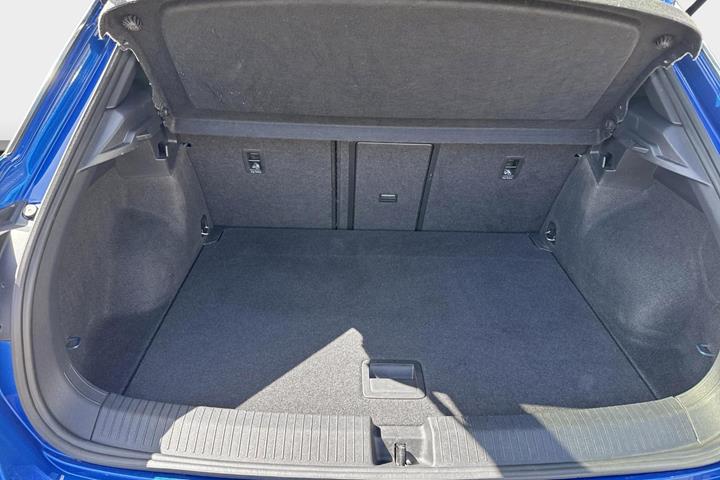 Blå VW T-Roc fra 2018