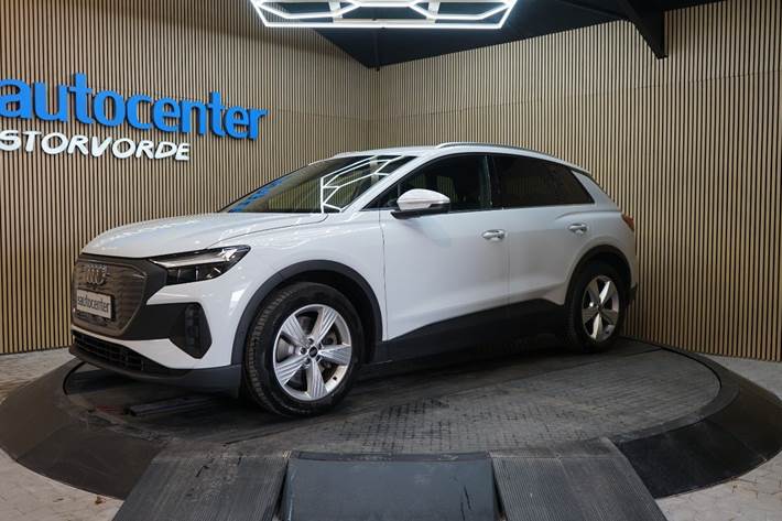 Hvid Audi Q4 e-tron fra 2023