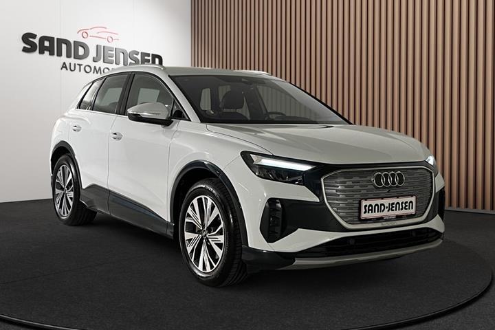 Hvid Audi Q4 e-tron fra 2024