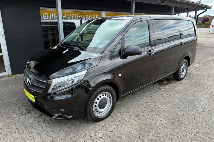 Sort Mercedes Vito 114 fra 2018