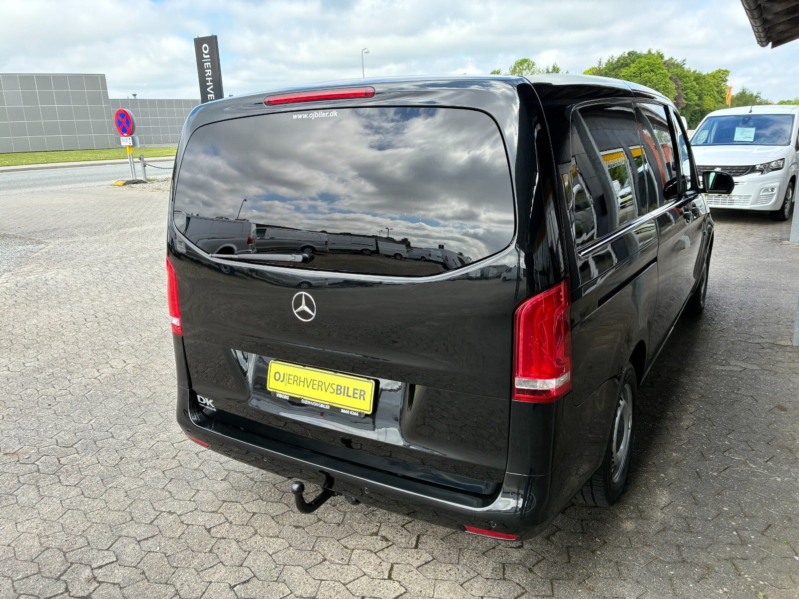 Sort Mercedes Vito 114 fra 2018