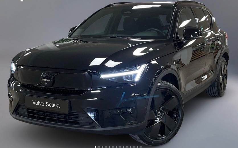 Volvo EX40 Extended Range Ultra Black Edition