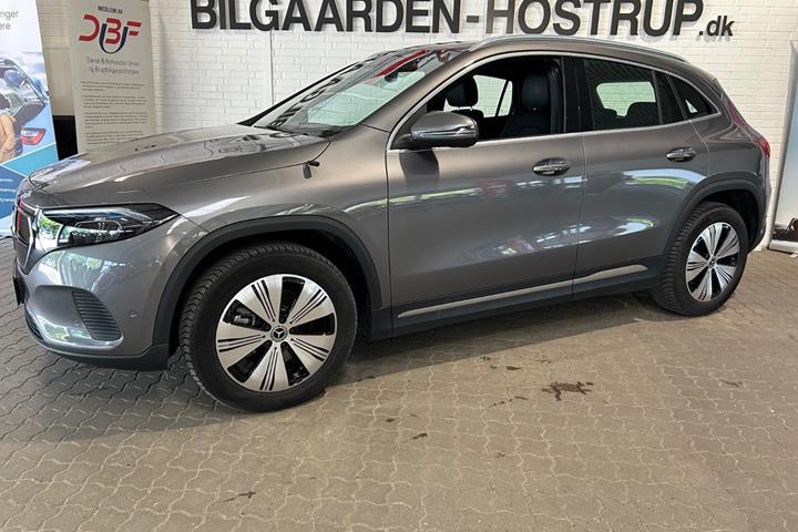 Grå Mercedes EQA250 fra 2023