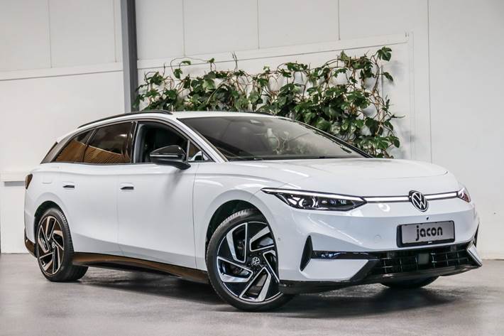 Hvid VW ID.7 fra 2024