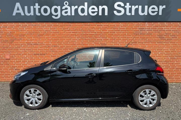 undefined Peugeot 208 fra 2017