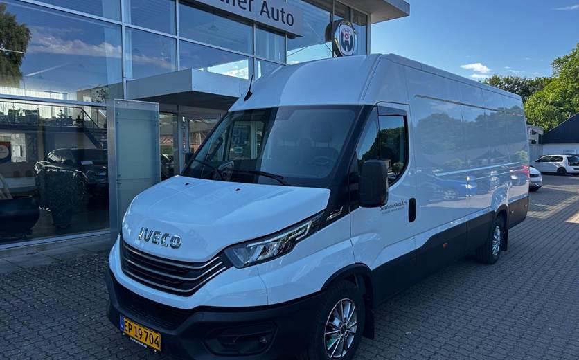 Iveco Daily 3,0 35S18 16m³ Van AG8