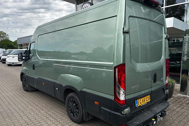 Grøn Iveco Daily fra 2025