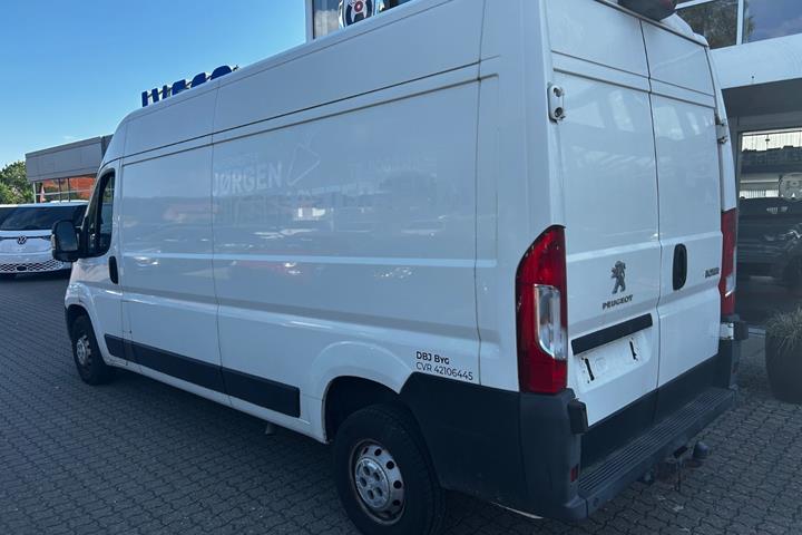 Sort Peugeot Boxer 335 fra 2018