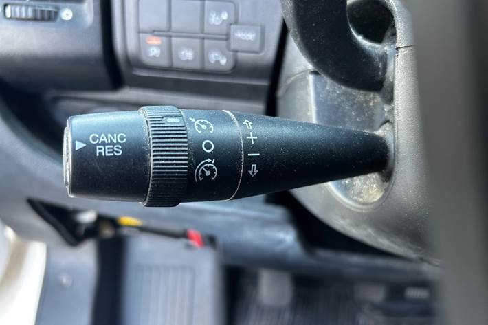 Sort Peugeot Boxer 335 fra 2018
