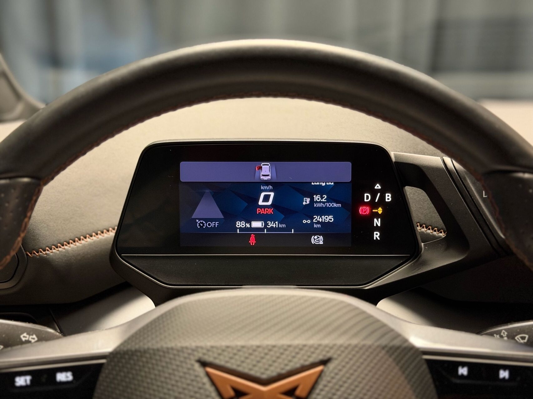 Grå Cupra Born fra 2024