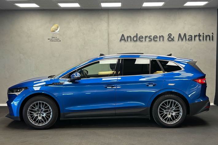Blå Skoda Enyaq fra 2021