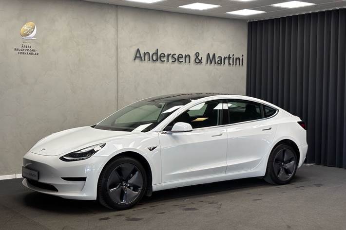 Hvid Tesla Model 3 fra 2020