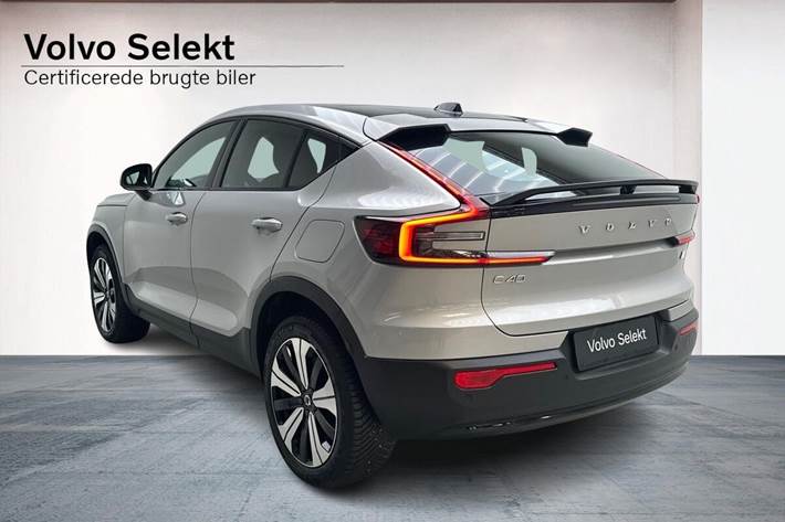 Sølv Volvo C40 fra 2022
