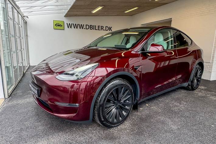 undefined Tesla Model Y fra 2023