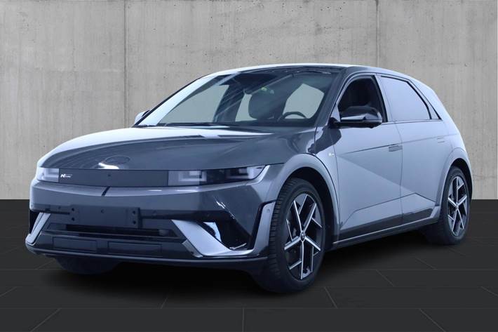 Grå Hyundai Ioniq 5 fra 2026