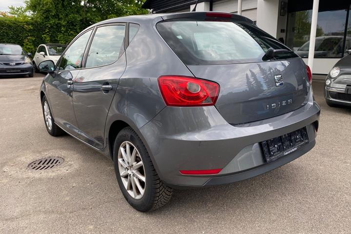 Grå Seat Ibiza fra 2014