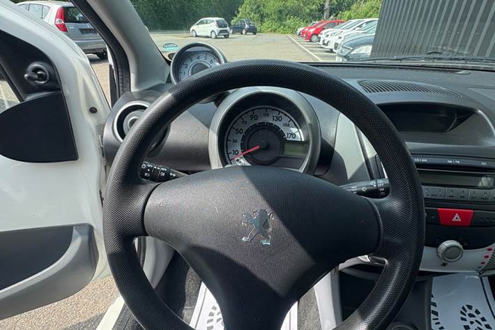 undefined Peugeot 107 fra 2009