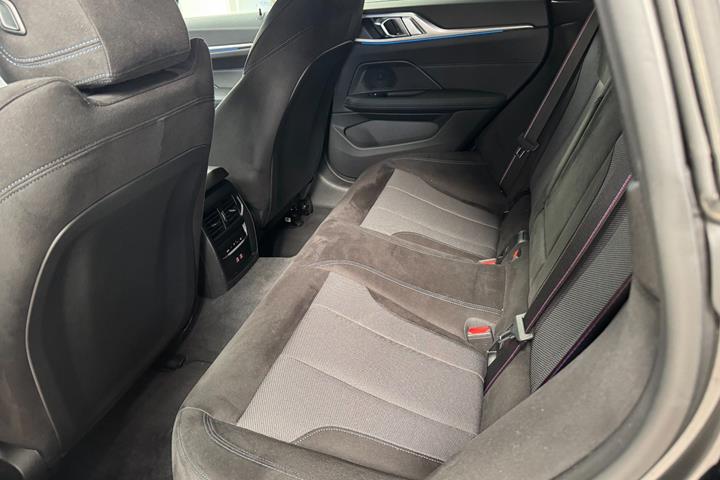Sort BMW i4 fra 2025