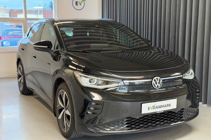 Sort VW ID.4 fra 2023 set udefra