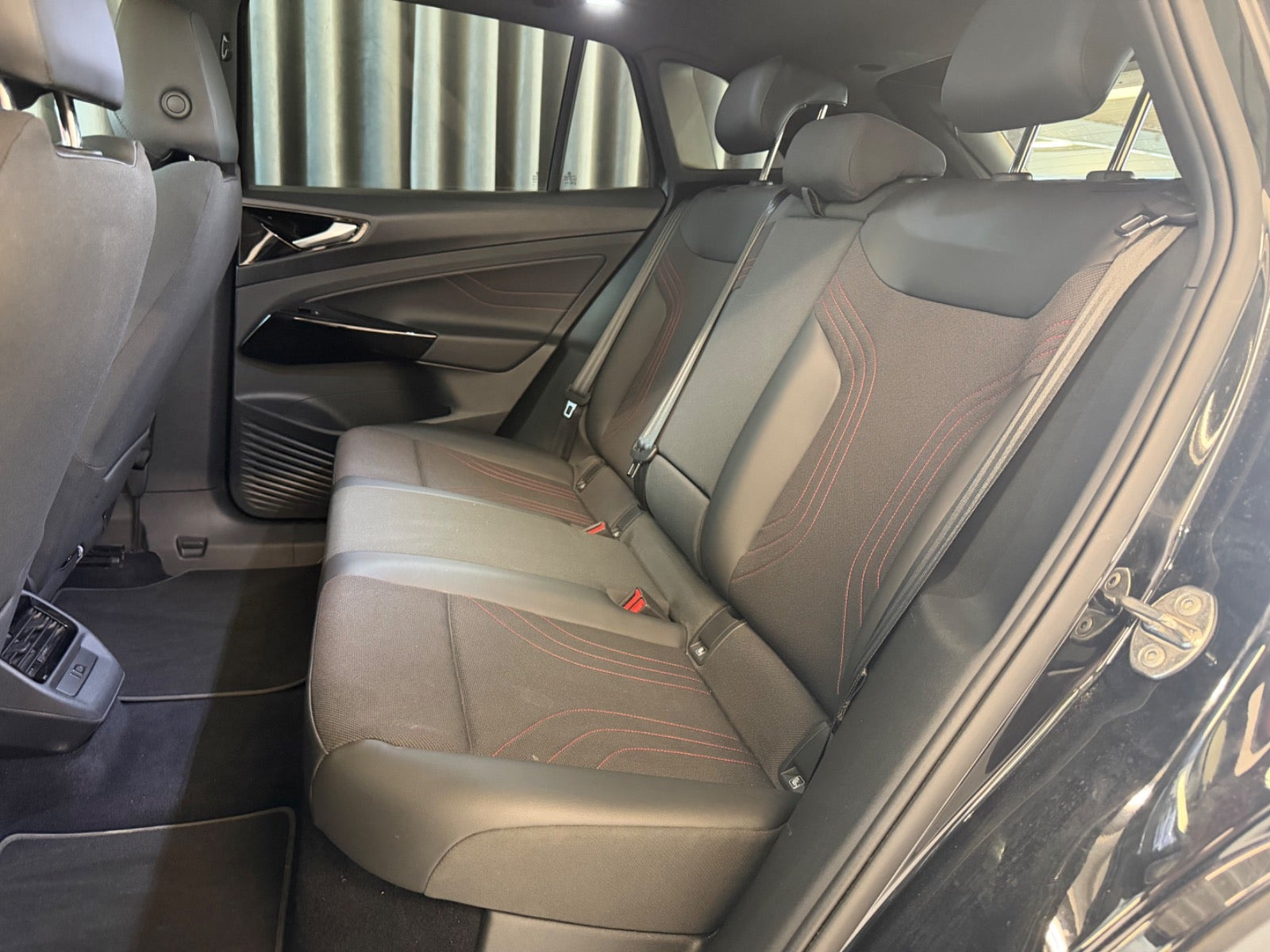 Sort VW ID.4 fra 2023